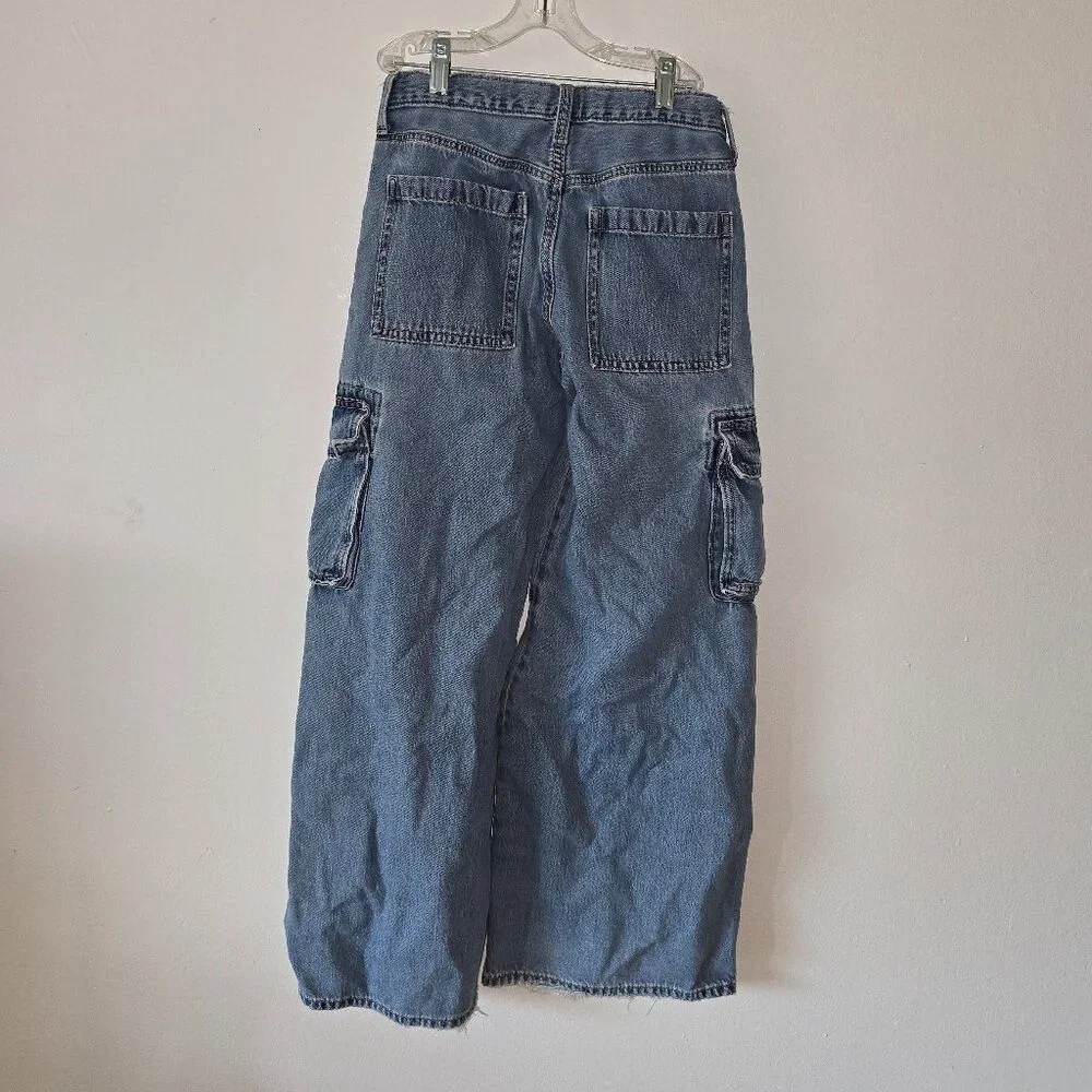Old Navy Kids Cargo Jeans in Faded Blue